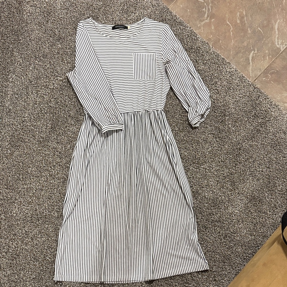 Chic Striped Long Sleeve Dress